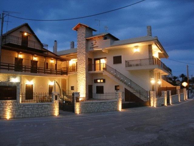 Giogarakis Suites Eleonas Esterno foto